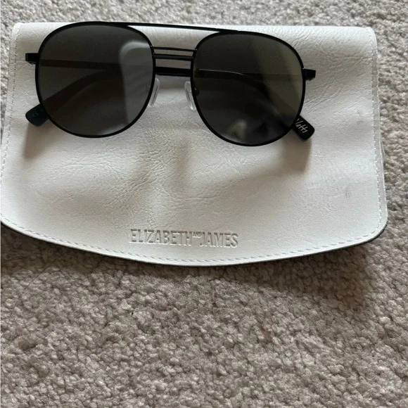 NWT Elizabeth and James Black Aviator Style Men\'s Women\'s Sunglasses & Pouch NWT Elizabeth And James Black Aviator Style | Mercari main image 2